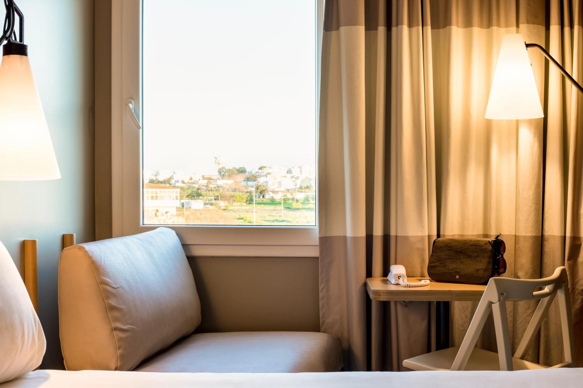 Camera Matrimoniale con Letto Supplementare